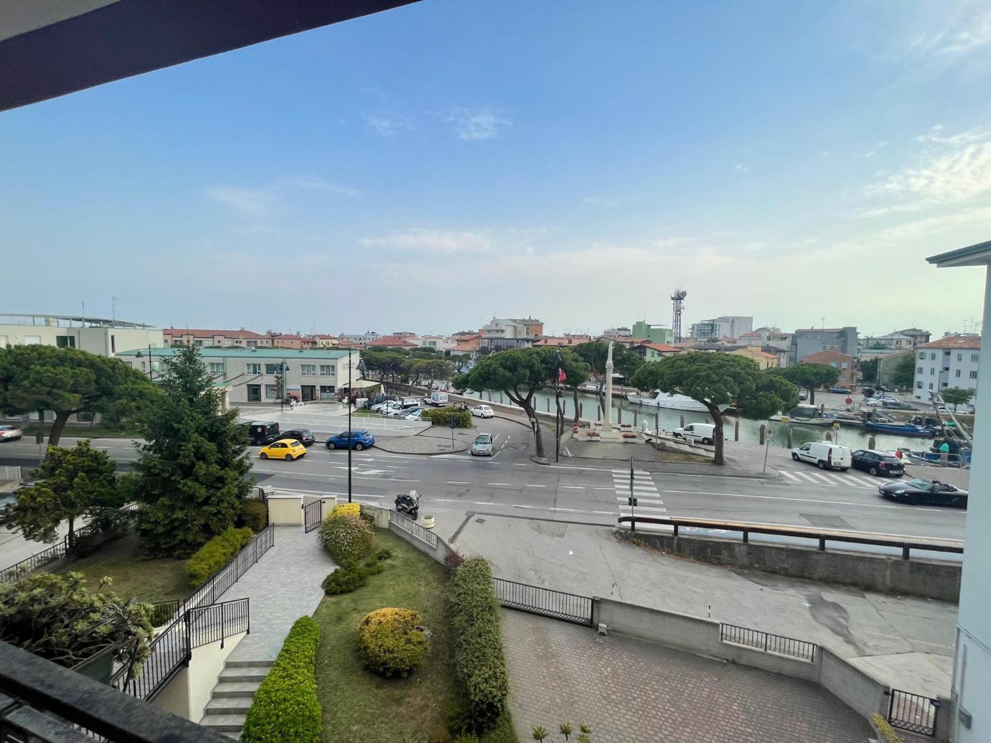 Residence Verdi Caorle Buitenkant foto